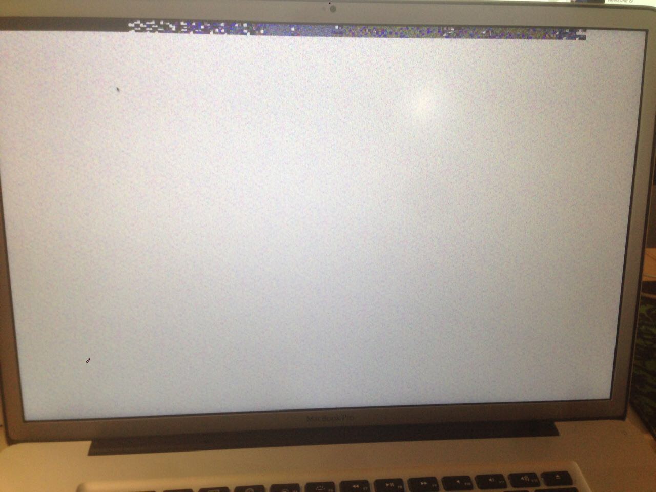 Нет изображения MacBook Pro 